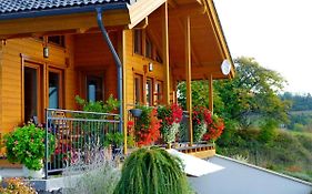 Apartman Aradise